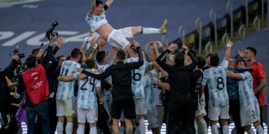 الأرجنتين تحتفل بميسي.. ونيمار يبكي في ختام كوبا أمريكا (فيديو)