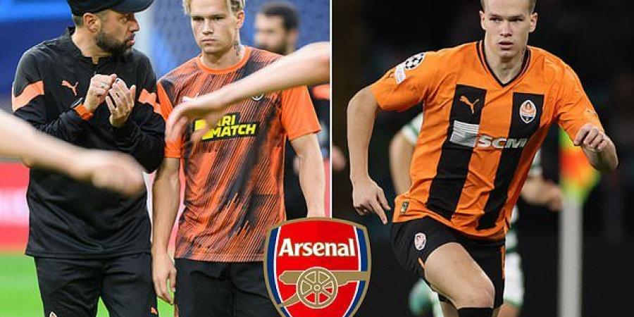 Shakhtar Donetsk boss Igor Jovicevic urges Arsenal target Mykhaylo Mudryk to stay at the club for 'as long as possible' to help the highly-rated winger 'gain momentum' - after being heavily linked with a move to England 