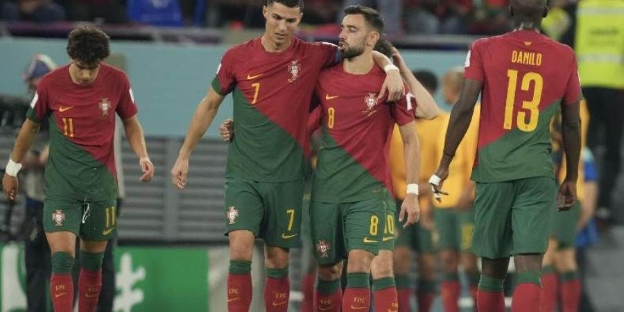 البرتغال ضد أوروجواي.. ديلي ميل: دانيلو بيريرا يغيب بسبب الإصابة