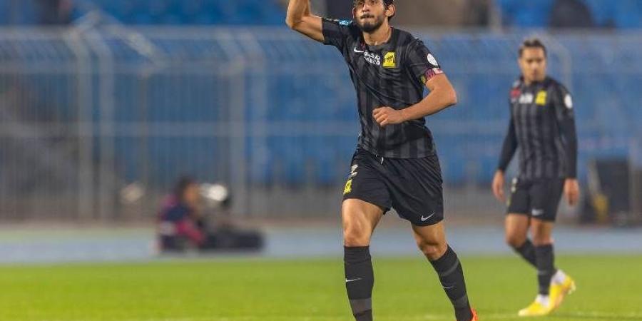 ماذا قدم أحمد حجازي بمباراة الاتحاد ضد الشباب في دوري روشن السعودي؟ "فيديو"