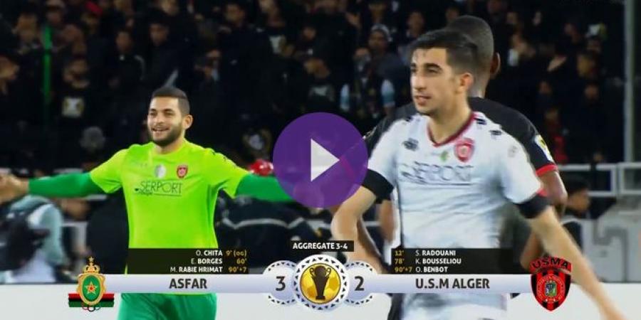 اتحاد العاصمة الجزائري يبلغ نصف النهائي