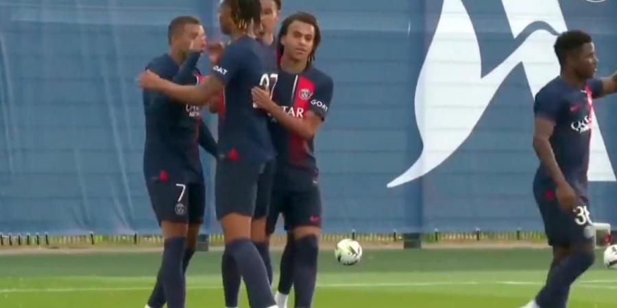 Paris Saint-Germain omit Mbappé from preseason tour as standoff goes on