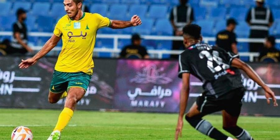 محمد شريف يسجل أول أهدافه مع الخليج أمام الشباب في الدوري السعودي "فيديو"