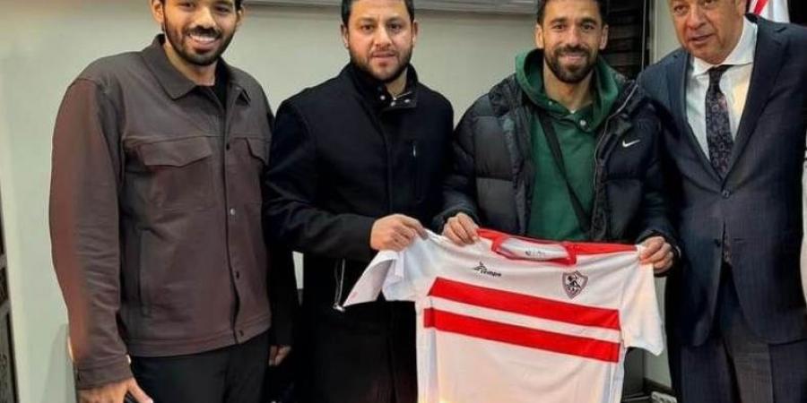 عبد السعيد يرتدي القميص رقم 19 مع الزمالك وناصر ماهر رقم 22