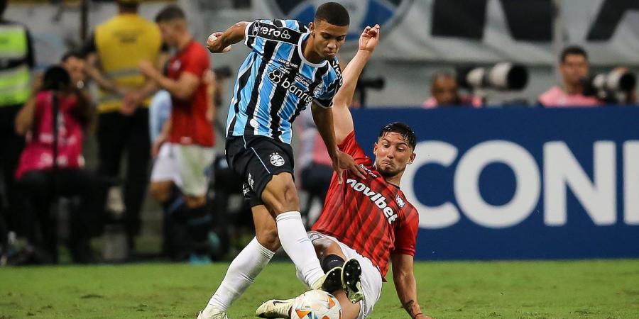 Who is Man United target Gustavinho? Gustavo Nunes, 18, is the next jewel in Brazil's crown and idolises Neymar - but he almost turned his back on football after the death of his mother three years ago