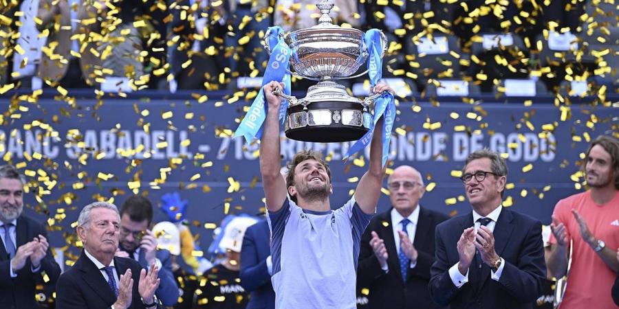 Casper Ruud celebrates his 'biggest title' after finally breaking his final hoodoo with a straight sets victory over Stefanos Tsitsipas in Barcelona