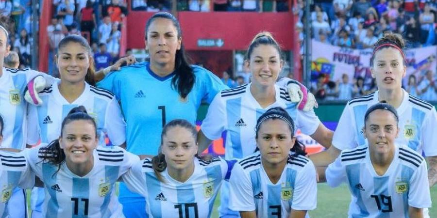 منتخب سيدات الأرجنتين يخوض مباراته أمام كوستاريكا رغم ثورة اللاعبات