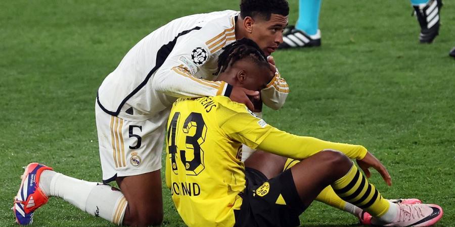 Jude Bellingham hailed for his classy gesture to his former team-mate before celebrating Real Madrid's 2-0 Champions League final win over Borussia Dortmund at Wembley