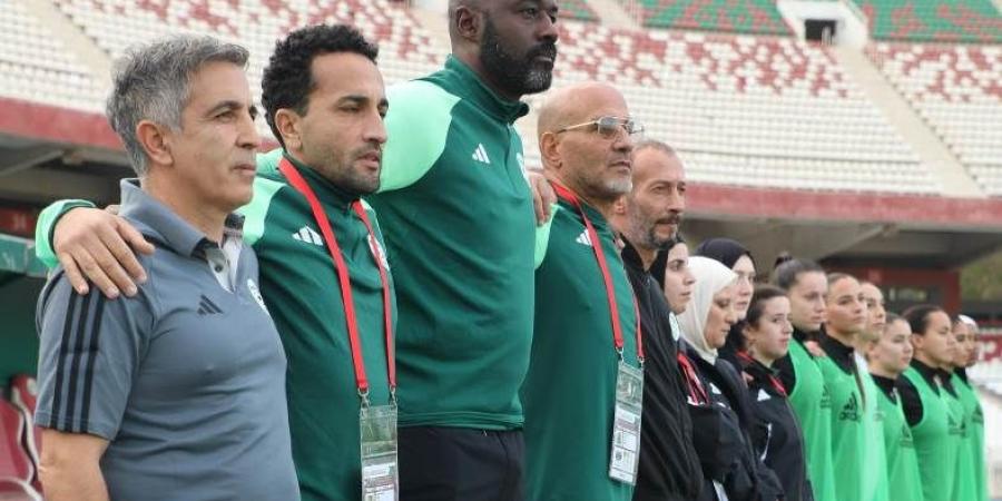 الاتحاد الجزائري يقترح على فريد بن ستيتي إقامة معسكر للاعبات المحليات