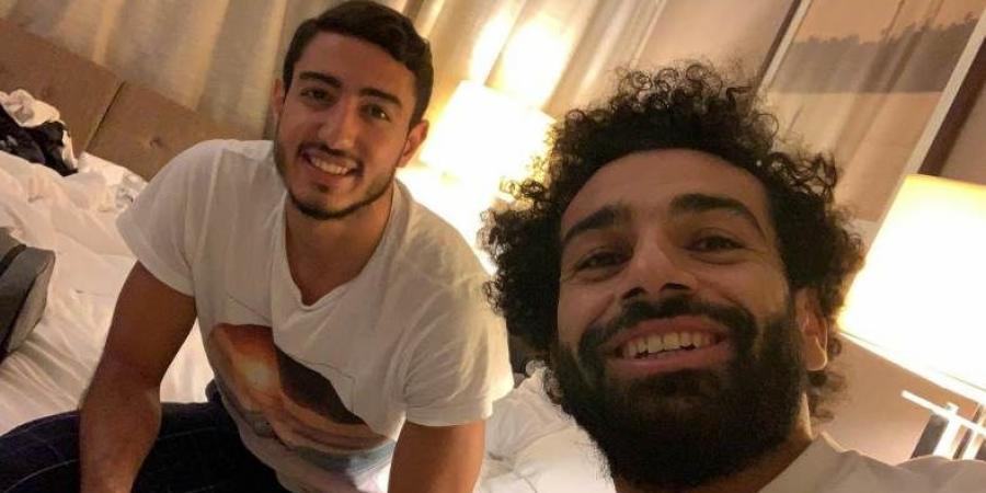 محمد صلاح يحضر حفل زفاف محمد هاني (صورة)