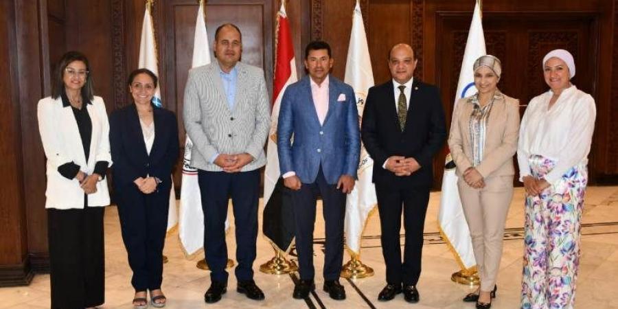 وزير الرياضة يشهد افتتاح كأس الفراعنة للجمباز الإيقاعي بالقاهرة