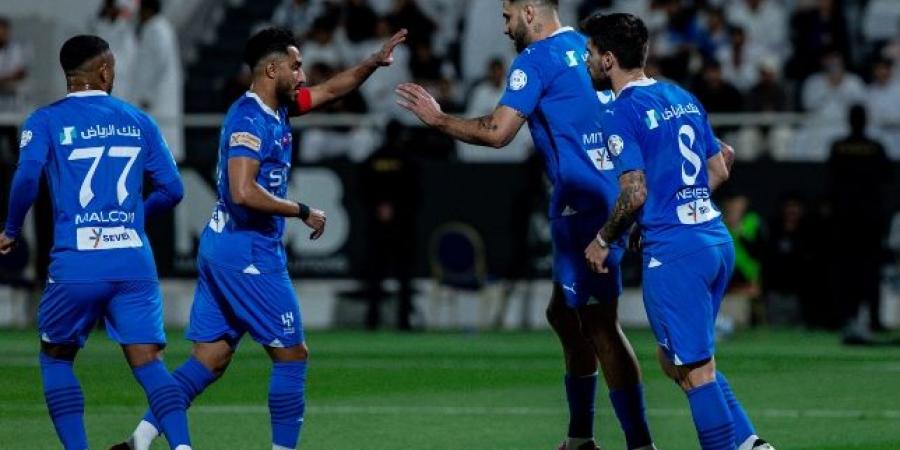 انتظام الدوليين في مران الهلال.. وموعد انضمام نيفيز