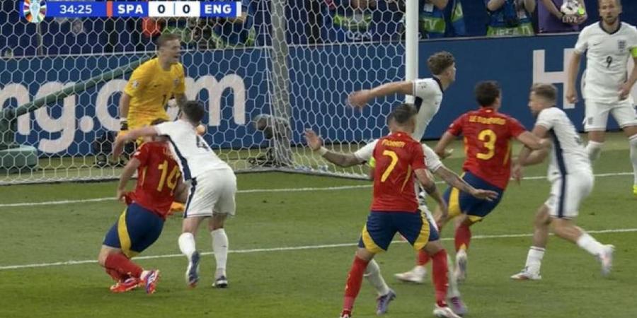 Spain fans ask 'WTF is the point of VAR?' after Declan Rice was not punished for bringing down Aymeric Laporte in the penalty area