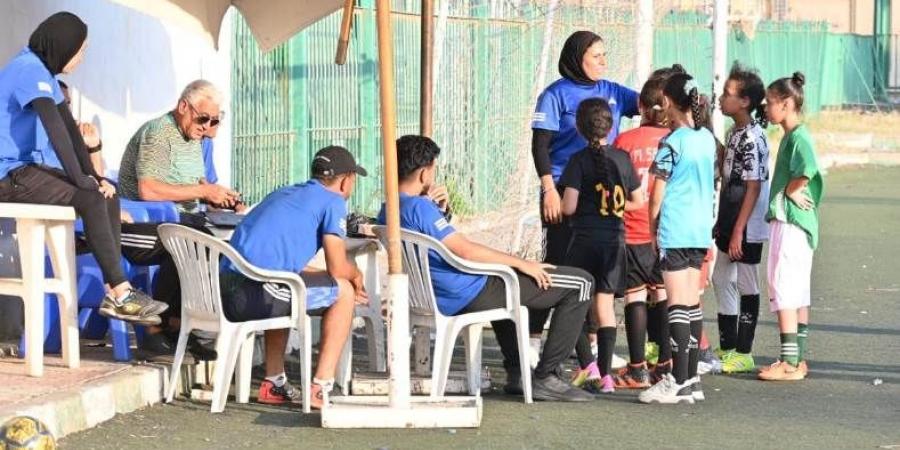 المقاولون العرب يواصل اختبارات الفرق المختلفة بقطاع الكرة النسائية "صور"