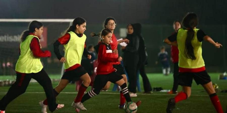 الأهلي يعلن انطلاق اختبارات قطاع الكرة النسائية.. تعرف على سهر الاستمارة