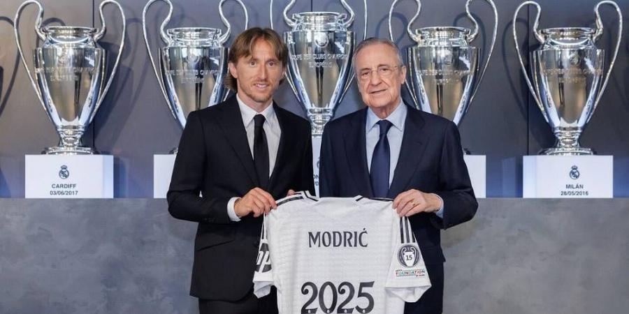 رسميا/ ريال مدريد يعلن تجديد عقد لوكا مودريتش حتى 2025