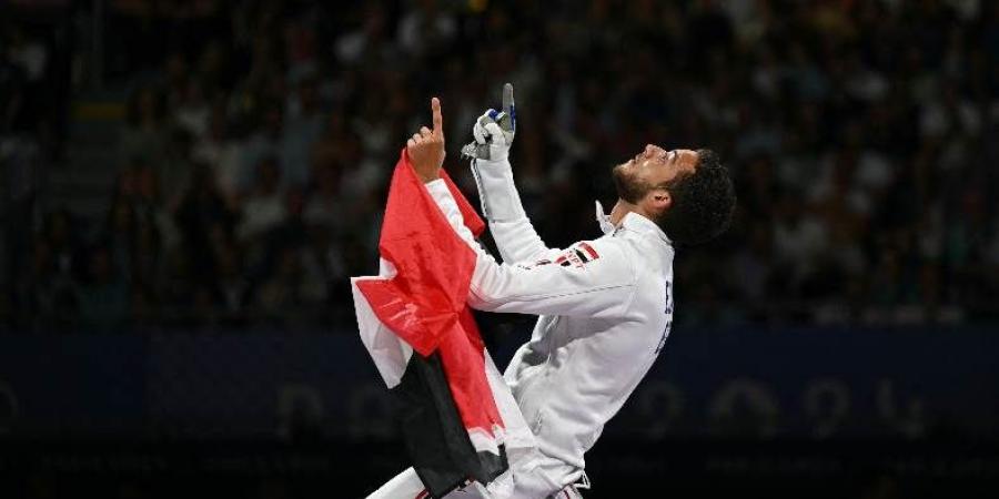احتفال جنوني لمحمد السيد بعد الفوز بالبرونزية في أولمبياد باريس "فيديو"