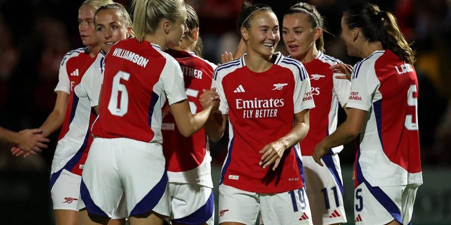 Arsenal edge closer to women's Champions League qualification with 6-0 drubbing of Rangers as Caitlin Foord scores four goals