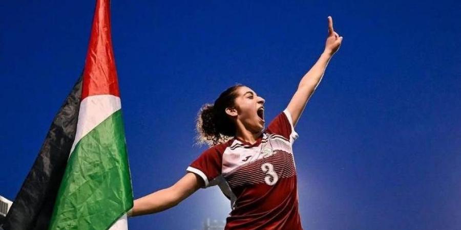 الأهلي يضم مدافعة منتخب فلسطين سارة الكرد "خاص"