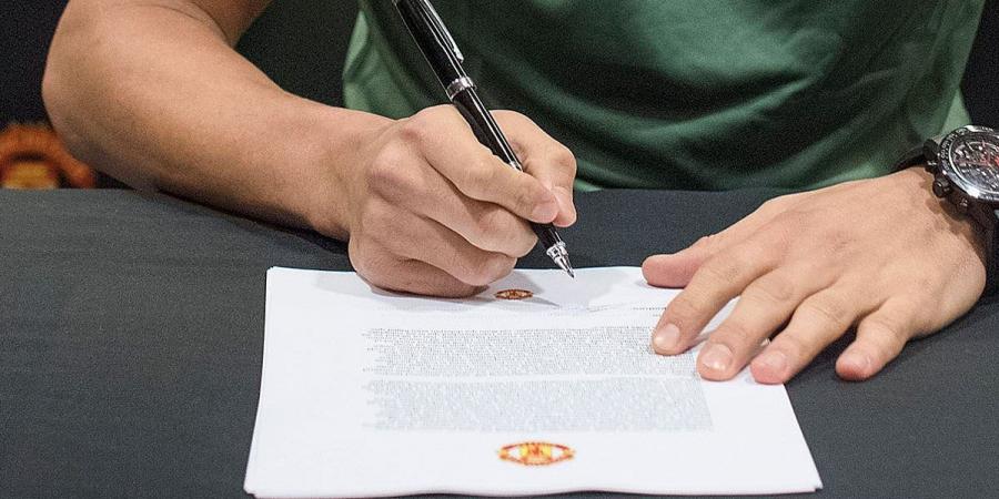 Revealed: Why former Man United flop asked his agent to 'rip up' his £350,000-a-week contract after just ONE training session