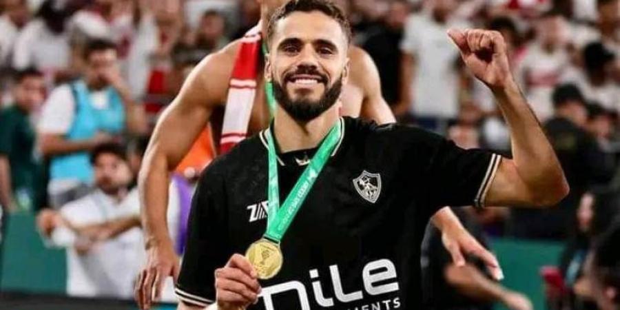 الركراكي يفسر عدم استدعاء بن تايك لمنتخب المغرب.. ويوجه رسالة للاعب