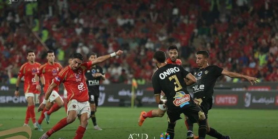 الأهلي يتوج بكأس السوبر المصري على حساب الزمالك بركلات الترجيح "فيديو"