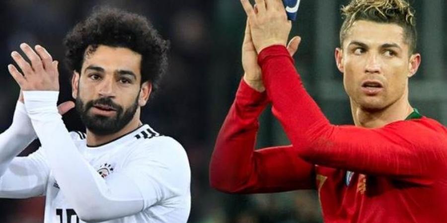 هل تواصل رونالدو مع محمد صلاح لإقناعه بالانضمام إليه في النصر؟