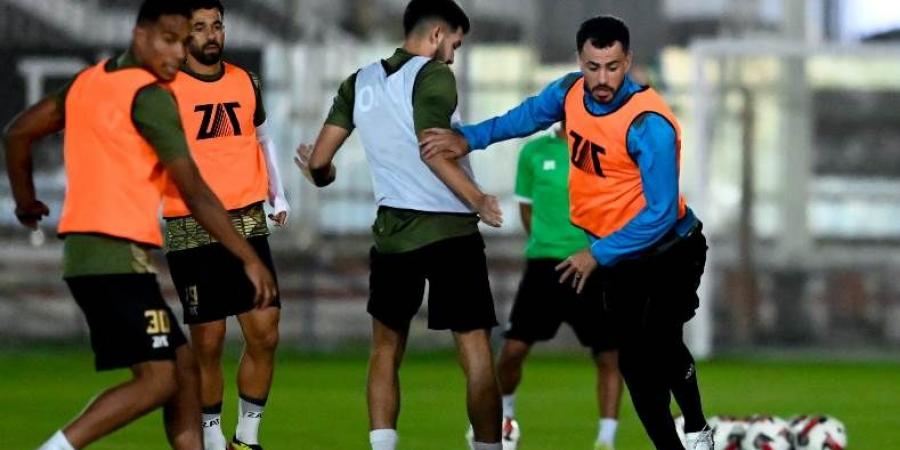 أحمد سليمان يطمئن من جوميز على استعددادت الزمالك للقاء إنيمبا