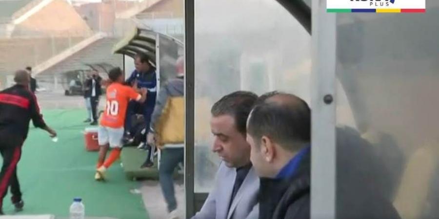 لاعب المنصور يُحاول "ضرب" مدربه ورد غير متوقع من نوح "فيديو"