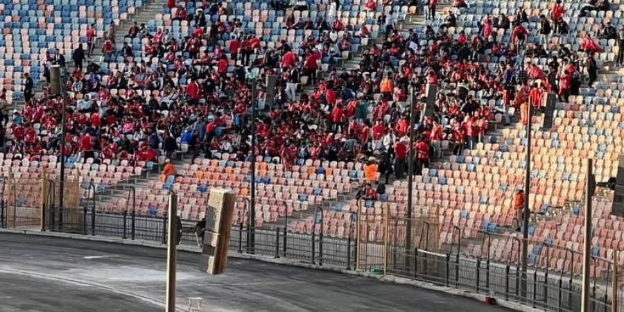 بالصور .. توافد الجمهور لدعم الأهلي أمام شباب بلوزداد في دوري الأبطال