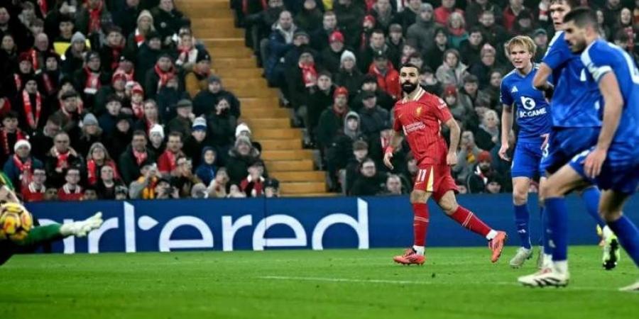 محمد صلاح يقود ليفربول للفوز على ليستر سيتي بثلاثية في الدوري الإنجليزي "فيديو"