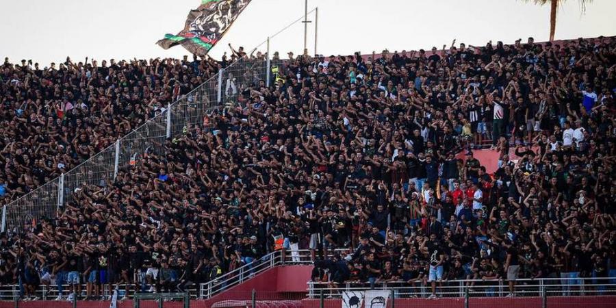 الجيش الملكي يطرح تذاكر مباراته أمام اتحاد طنجة ويُحدد أثمنتها في 30 و50 درهما