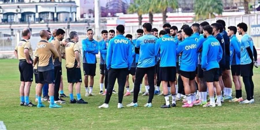 الزمالك يختتم تدريباته بحضور حازم إمام وميدو استعداداً للقاء بتروجت