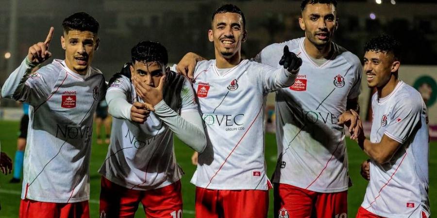 في أول اختبار لمدربه سانتوس.. الجيش الملكي ينهزم في "ديربي العاصمة" ضد الفتح (2-1)