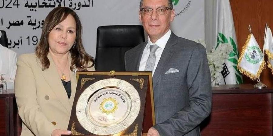 ياسر قمر مستشارًا للاتحاد الإفريقي للكرة الطائرة
