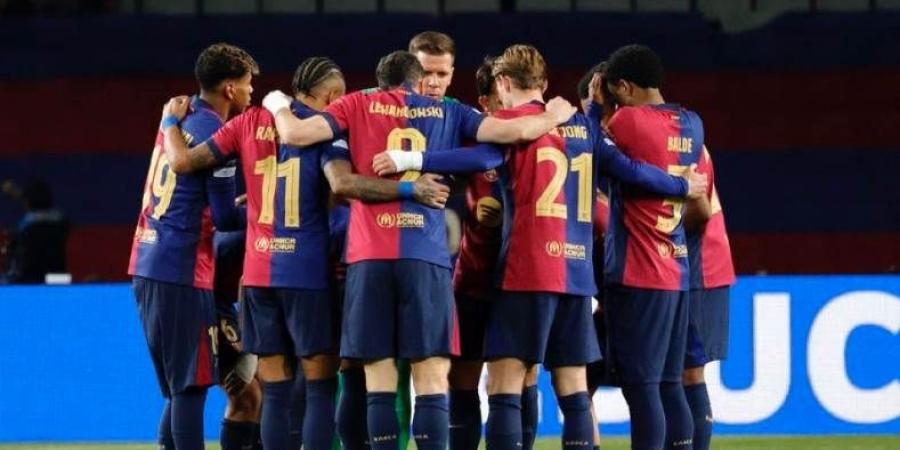 قائمة برشلونة ضد فياريال بالدوري الإسباني.. غياب كوندي
