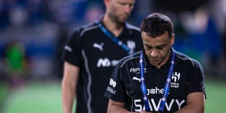 الشلهوب يدفع بالقوة الضاربة للهلال أمام الوحدة