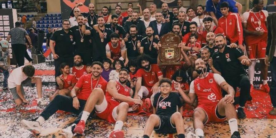 موسم استثنائي .. الأهلي يحصد 20 لقبًا في ألعاب الصالات