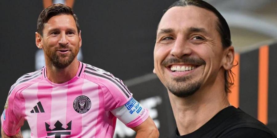 إبراهيموفيتش: "ميسي يلعب مع تماثيل.. إنه محاط بلاعبين يركضون وكأنهم يحملون أكياس إسمنت!"