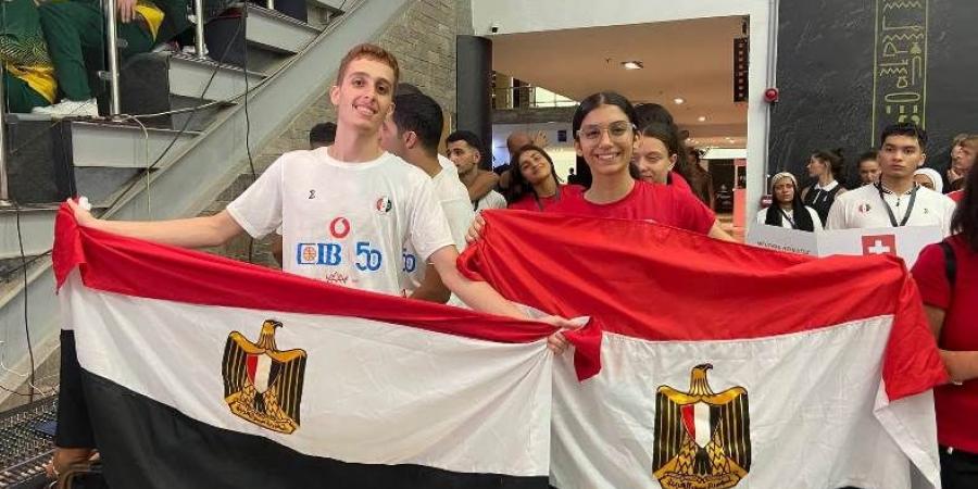 أمينة عرفي تواصل رحلة الدفاع عن لقبها وتتأهل لربع النهائي بطولة العالم لناشئات الاسكواش