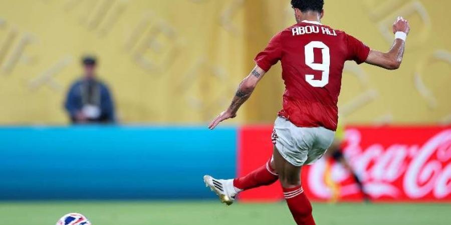 شرط وحيد يحدد مصير انتقال وسام أبو علي من الأهلي إلى أمريكا