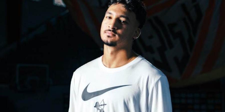 أحمد شريف يخوض تدريبات تأهيلية بعد استبعاده من لقاء الزمالك والمقاولون