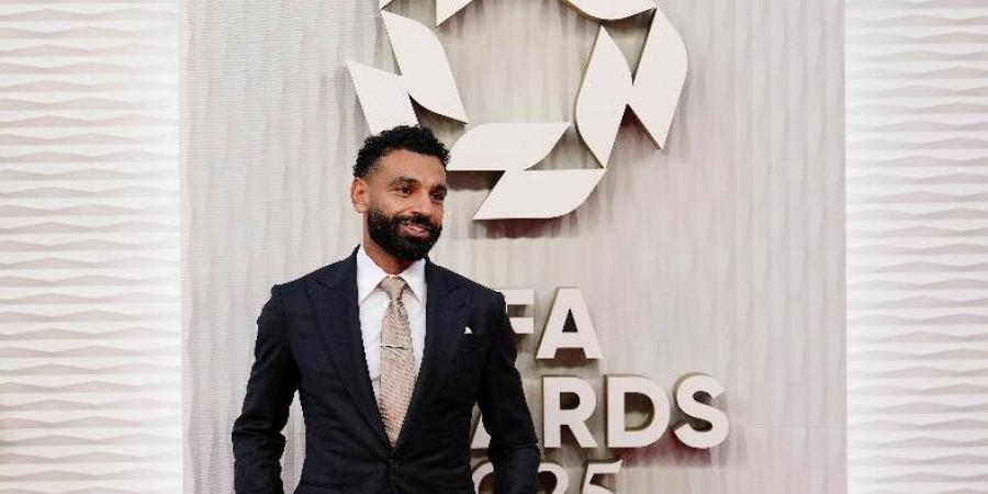 "حفل رابطة اللاعبين المحترفين".. محمد صلاح يقود تشكيل الأفضل في الدوري الإنجليزي