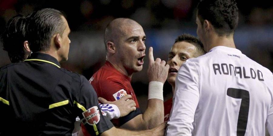 "إنه شخص متغطرس".. لاعب أوساسونا سابقا "باندياني" يهاجم رونالدو بسبب واقعة سابقة!