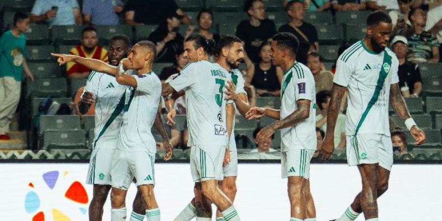 أهلي جدة يكتسح القادسية بخماسية ويتأهل لمواجهة النصر في نهائي كأس السوبر السعودي