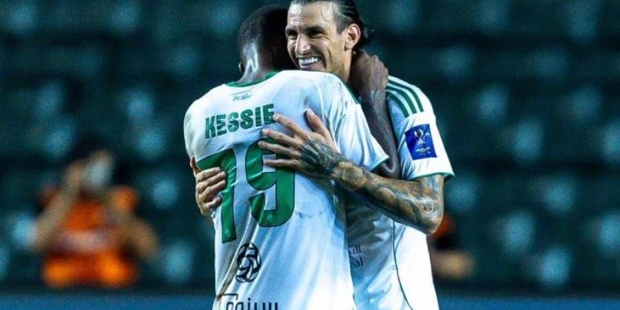 إيبانيز يُشعل النهائي بهدف التعادل للأهلي في الدقيقة 89 أمام النصر "فيديو"