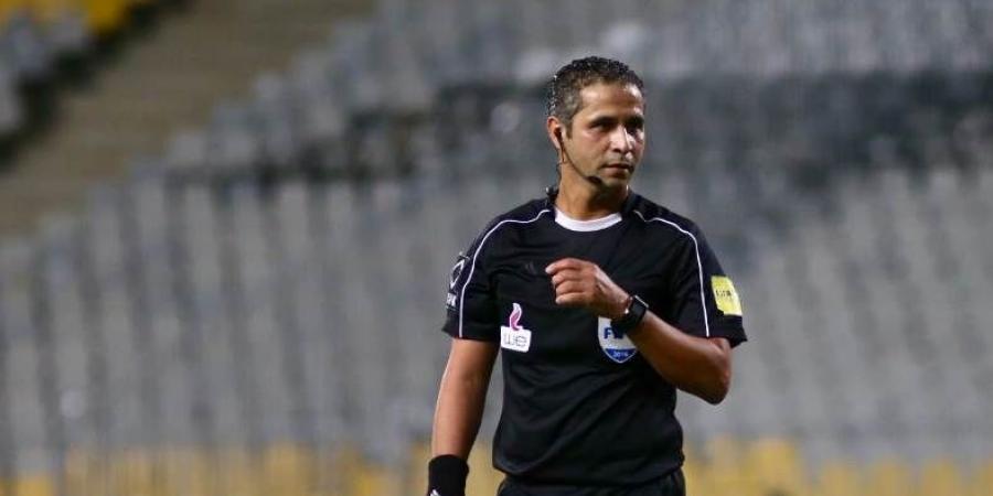 محمود ناجي وعاشور ضمن طاقم تحكيم نصف نهائي أمم إفريقيا للمحليين