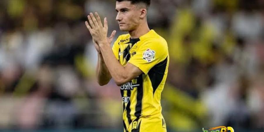 أوناي هيرنانديز يلمح للرحيل عن الاتحاد