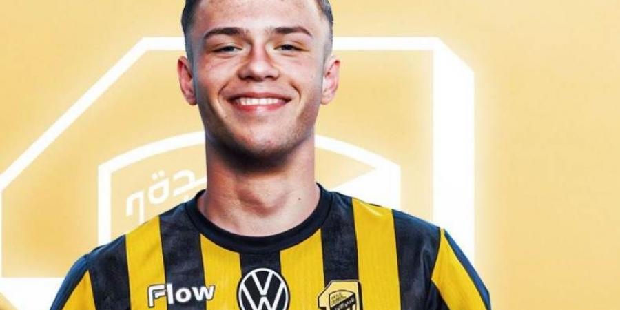 فابريزيو رومانو: اتحاد جدة يتوصل لاتفاق مع مدافع ميلان السابق