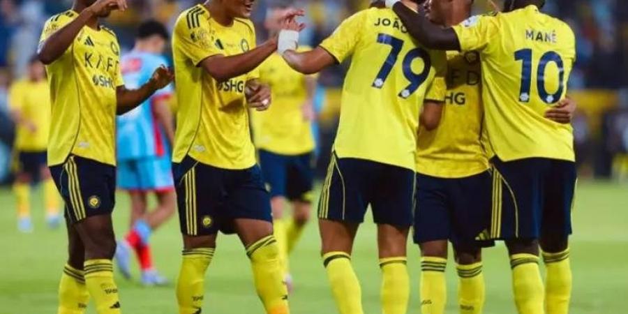 تألق أجنبي بقيادة رونالدو.. النصر يكتسح الرياض ويتمسك بصدارة الدوري السعودي